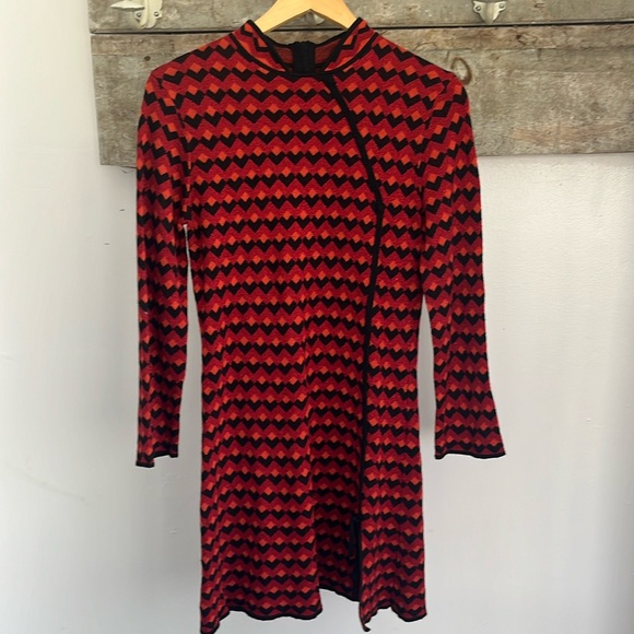 Knit geometric dress - Picture 1 of 6